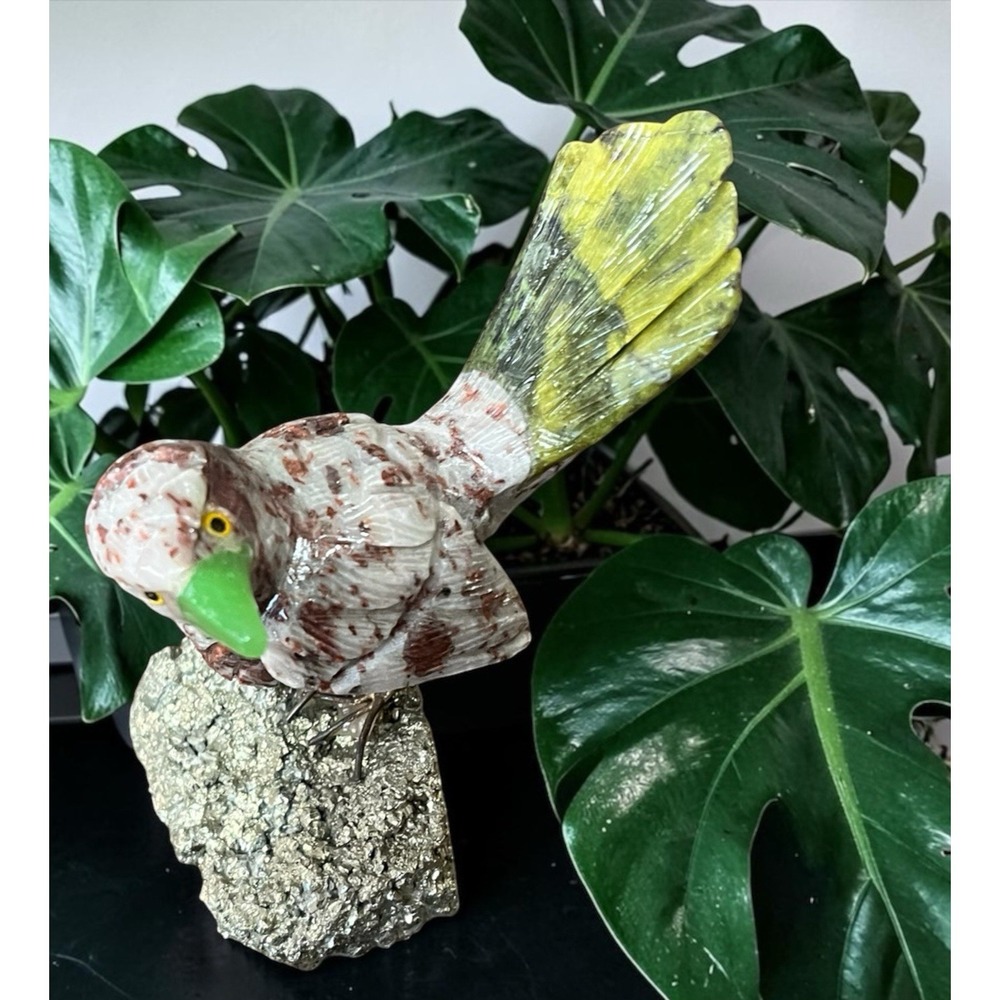 Peruvian Peru Bird On Stone Rock‎ Figurine Hand Carved Mineral Art Multicolor